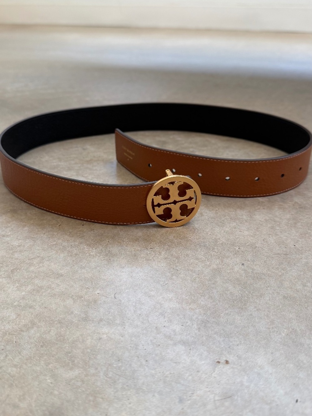 Tory Burch 1 1/2 width " MILLER REVERSIBLE BELT - Size Small